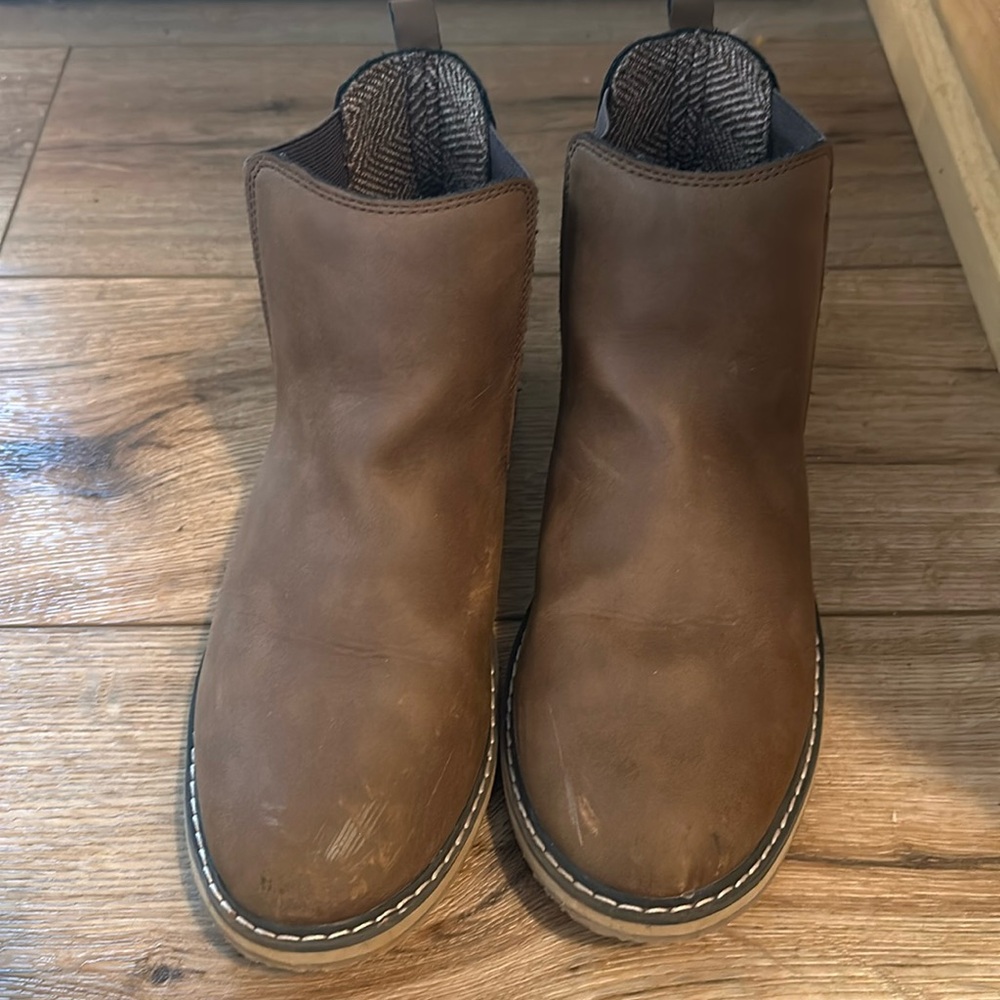 Boys boots